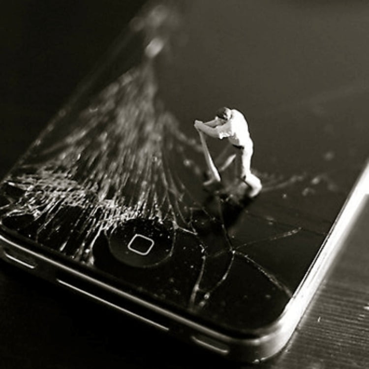 pantalla rota del móvil