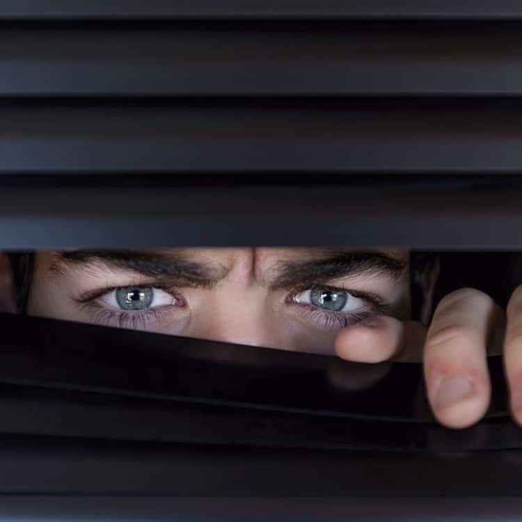 Se puede hackear whatsapp con un troyano