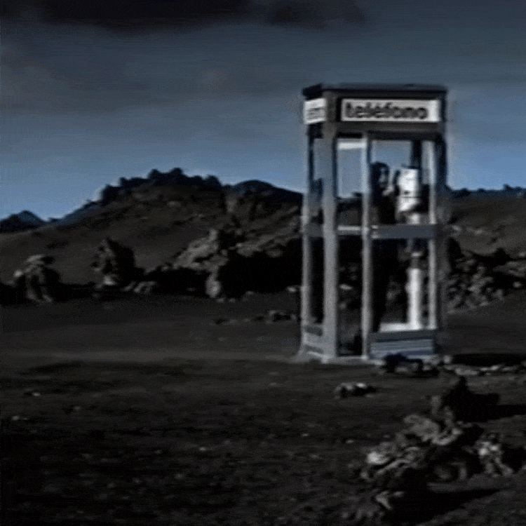 anuncio de Retevisión inspirado en La Cabina