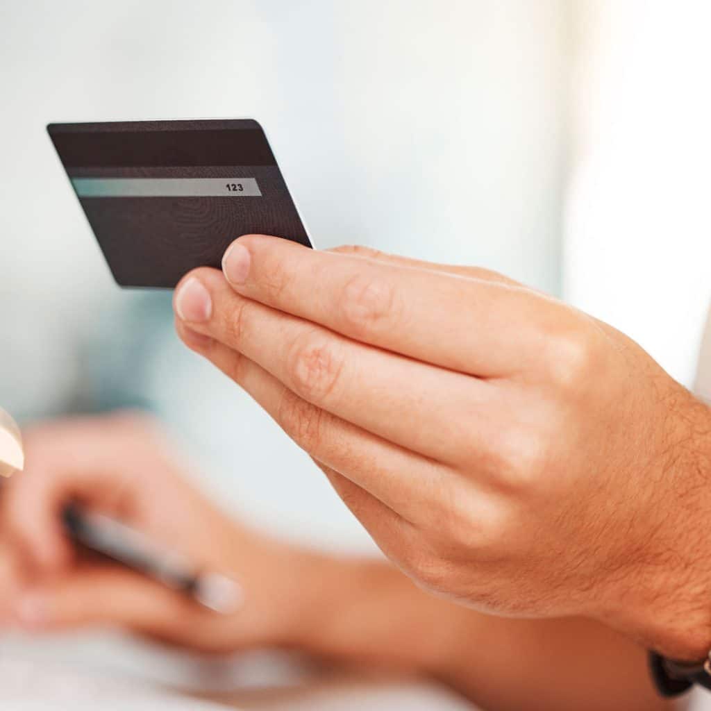 Ingreso de dinero en Monefit SmartSaver con tarjeta